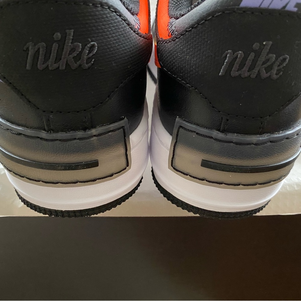 Nike Air Force 1 Shadow SE Sneakers - Picture 7 of 11